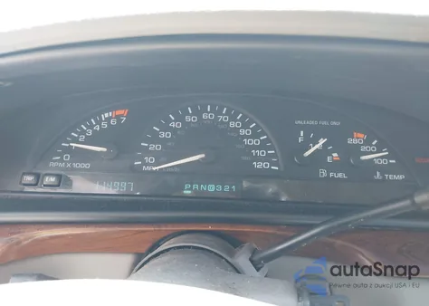 1998 Oldsmobile Eighty-Eight z USA, uszkodzony, nr VIN 1G3HN52K4W4844205